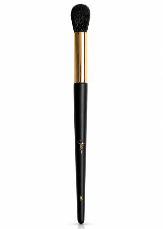 J08 Jumbo Crease Brush