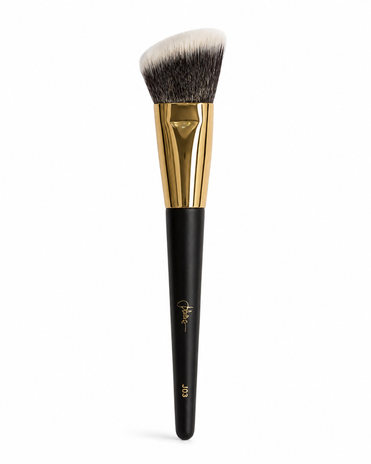 J03 Cream Contour Brush